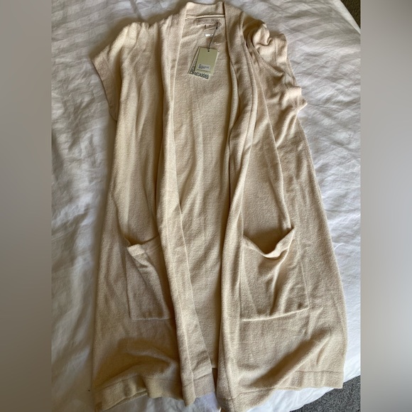 Barefoot dreams cardigan size xs - Picture 1 of 2